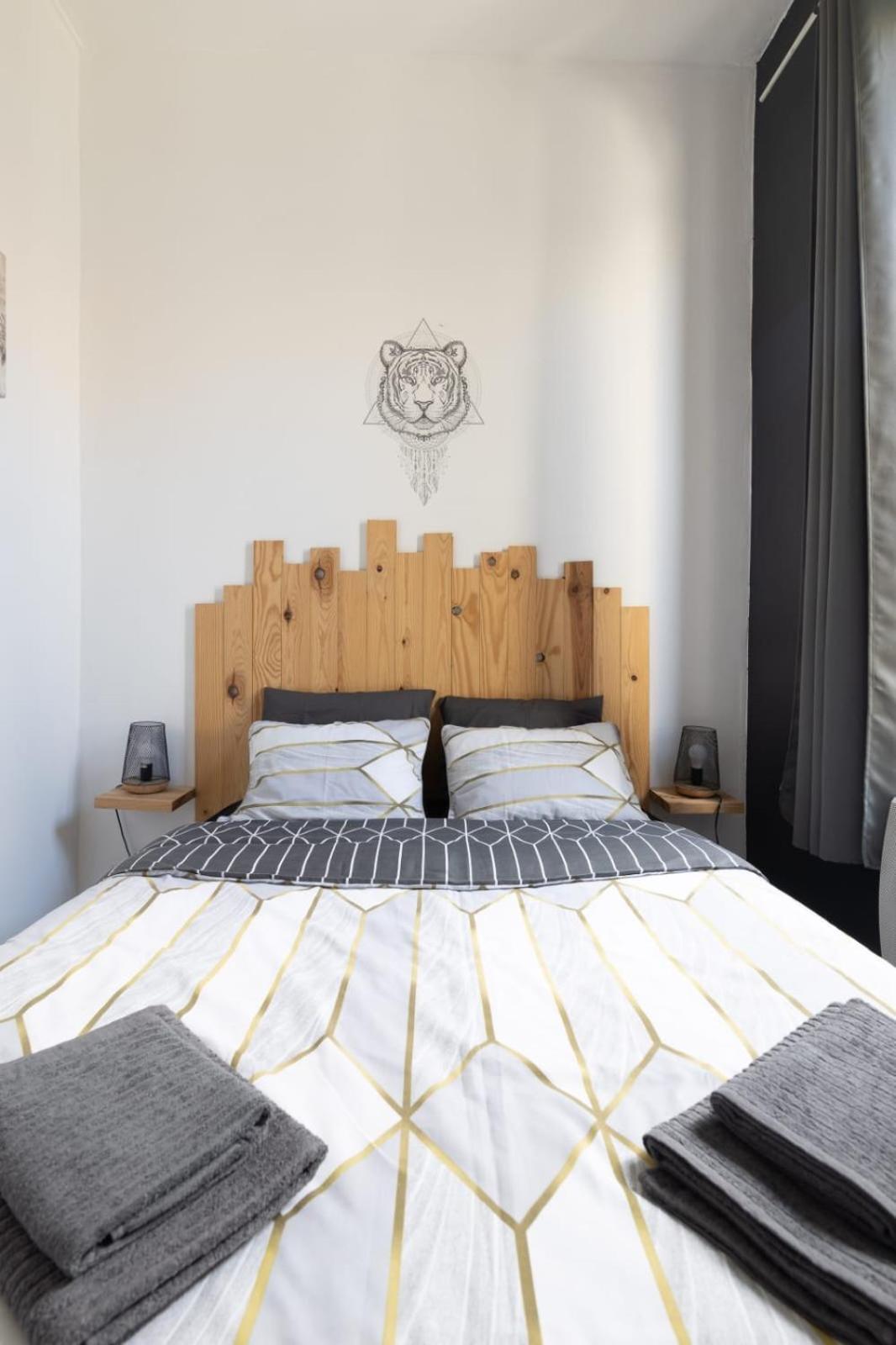 Le 107 Carca ! Daire Carcassonne Dış mekan fotoğraf